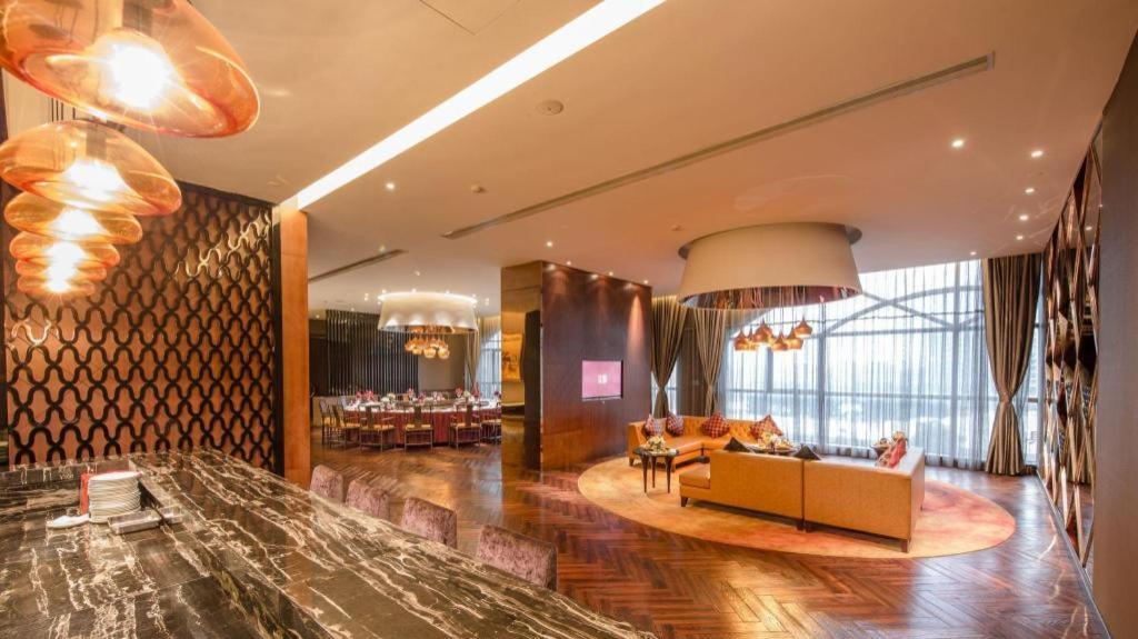 Maison New Century Hotel Dongguan Dongguan  Buitenkant foto