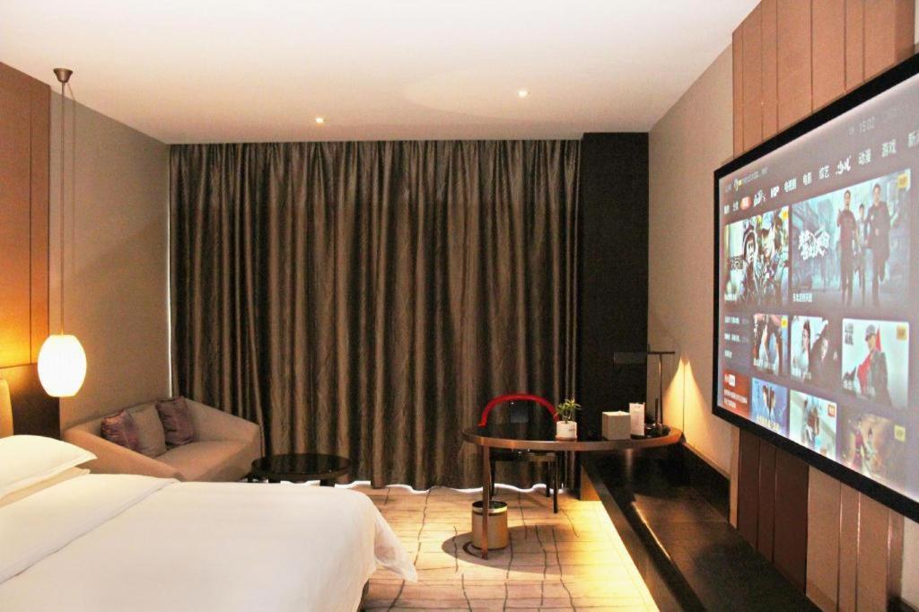 Maison New Century Hotel Dongguan Dongguan  Buitenkant foto