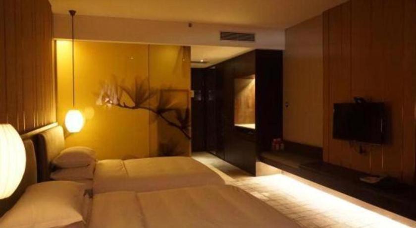 Maison New Century Hotel Dongguan Dongguan  Buitenkant foto