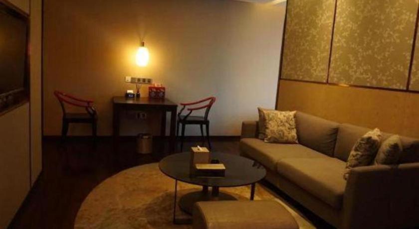 Maison New Century Hotel Dongguan Dongguan  Buitenkant foto