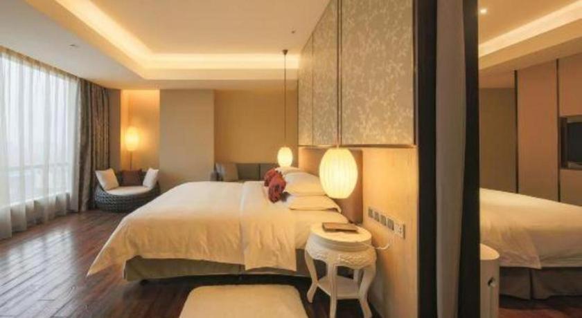 Maison New Century Hotel Dongguan Dongguan  Buitenkant foto